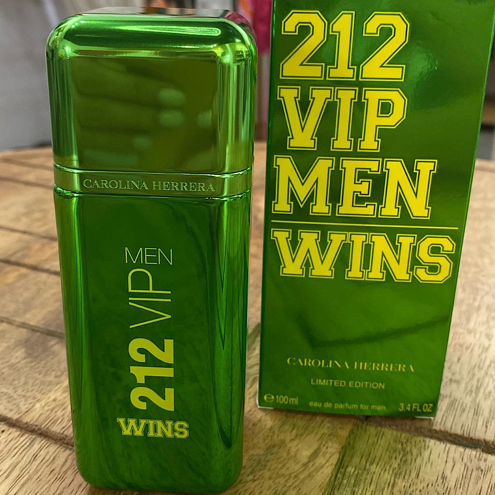 
                  
                    212 VIP MEN WINS CAROLINA HERRERA
                  
                