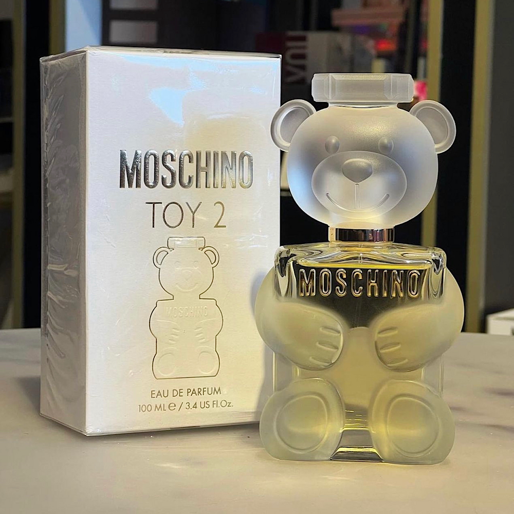 
                  
                    TOY 2 MOSCHINO
                  
                